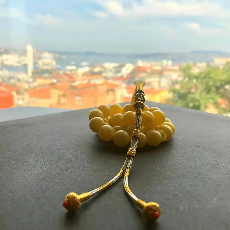 Damla Kehribar
