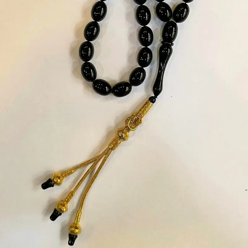Detay: Siyah Kehribar